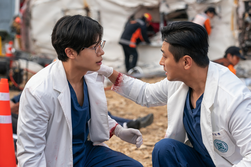 사제 브로맨스 케미