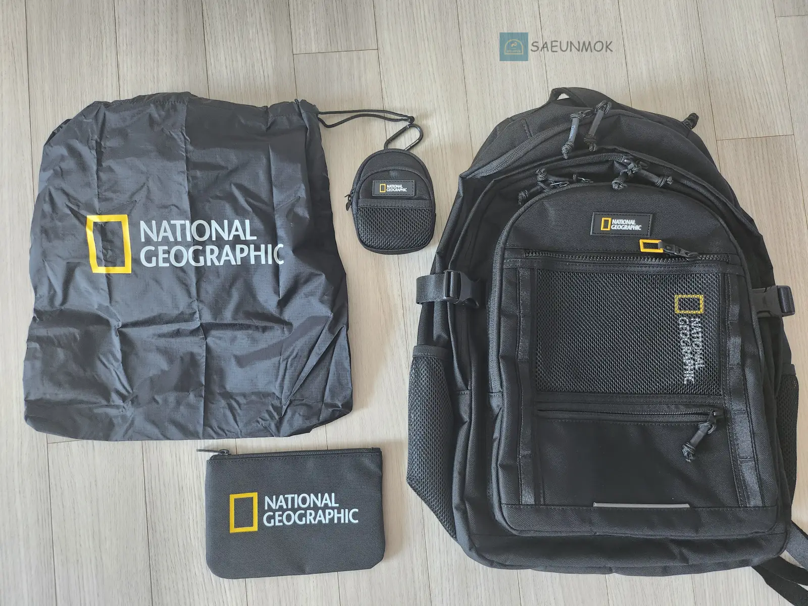 내셔널지오그래픽-백팩-구성품