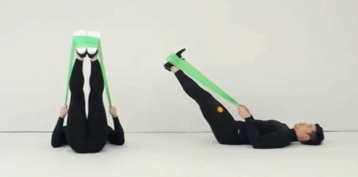 밴드 레그 프레스 이미지사진