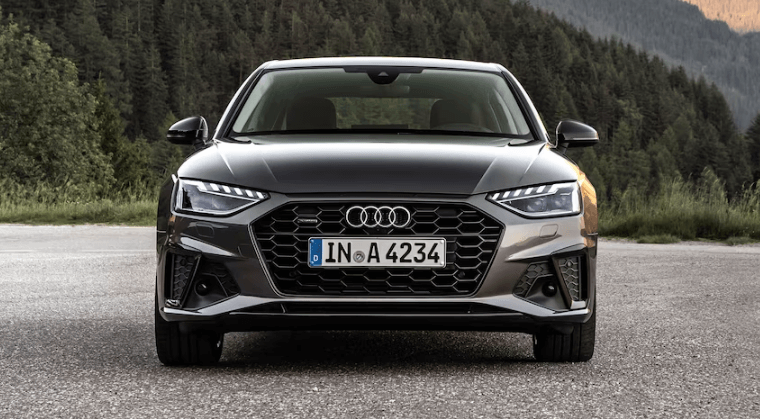 2023-아우디-A4