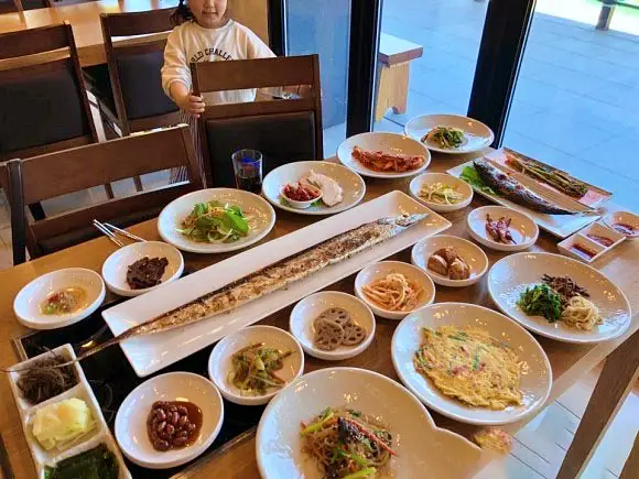 생활의달인 제주 갈치 통갈치 가시 뼈 내장 발라내는 숟가락 운전 달인 맛있는 갈치구이 갈치조림 식당 은둔식달 오늘방송 맛집 정보