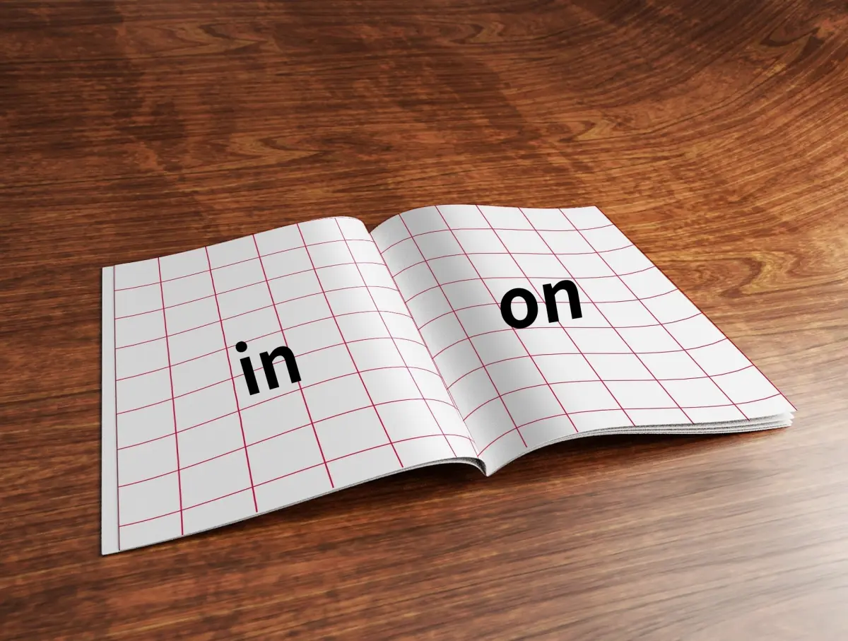 노트에-쓰여있는-전치사-in-그리고-on