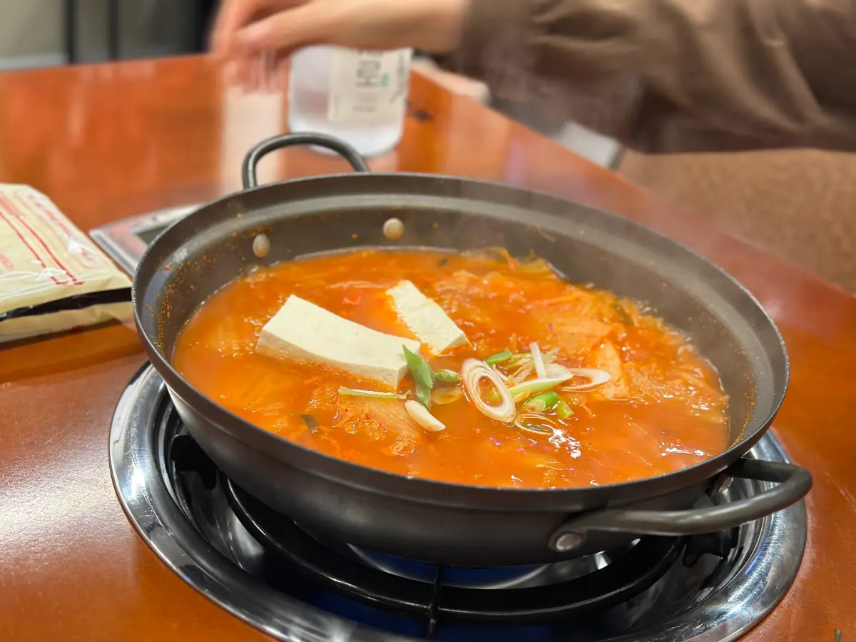 백채김치찌개