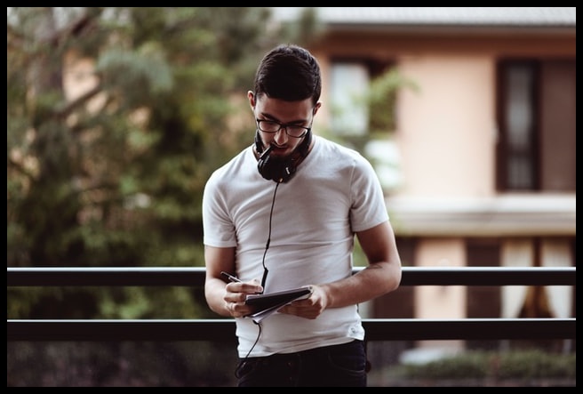 옷장에 꼭 있어야 될 기본 패션 아이템 모음