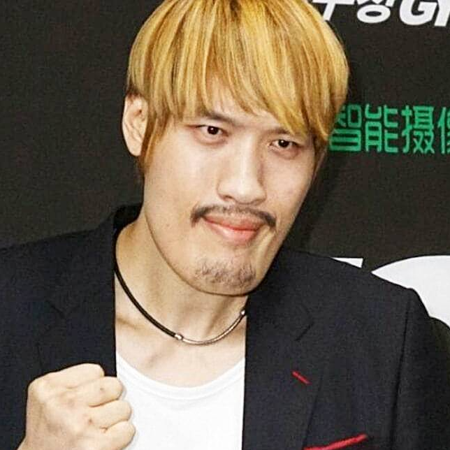 이종격투기선수-출신-방송인-최홍만