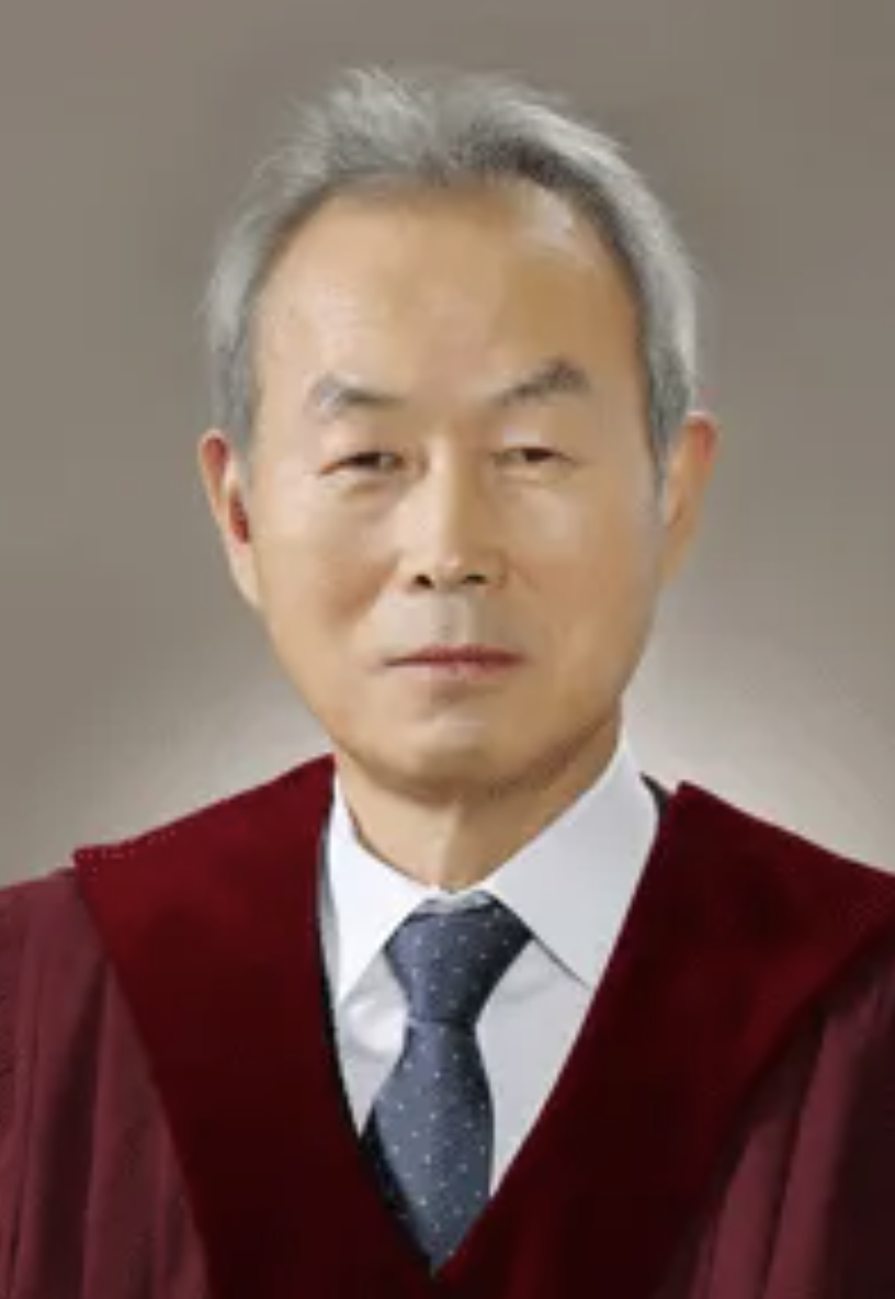 이석태 헌법재판관