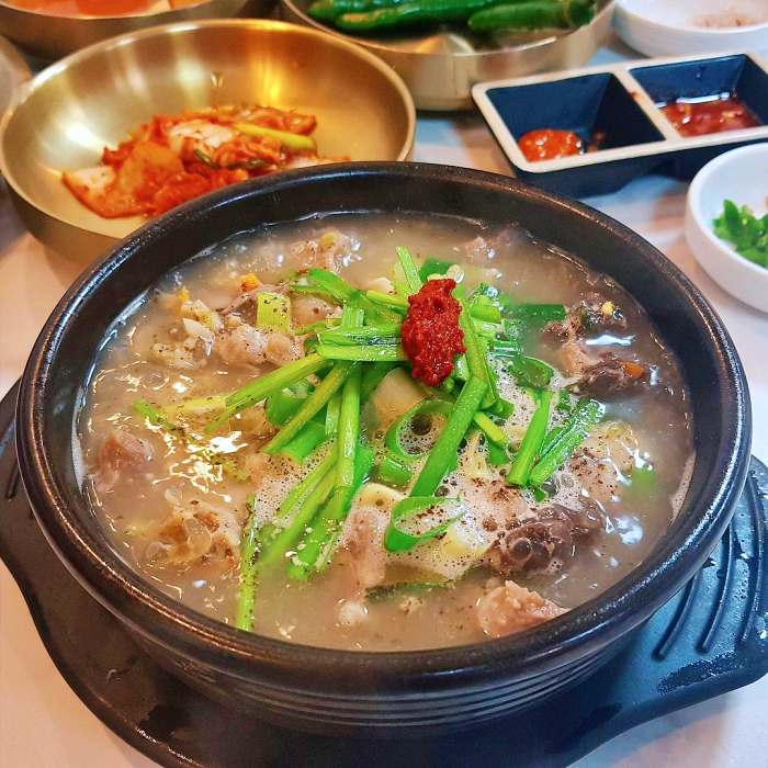 생방송투데이 경기 광주 장지동 고사리 얼큰 순대국 눈꽃 차돌 곱창 순대전골 맛집