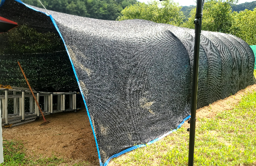 충주 농장 비닐하우스 차광막 설치 완료, 외부 모습