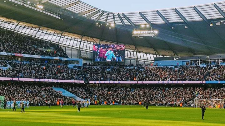 현지 평가와 인기 관련 사진