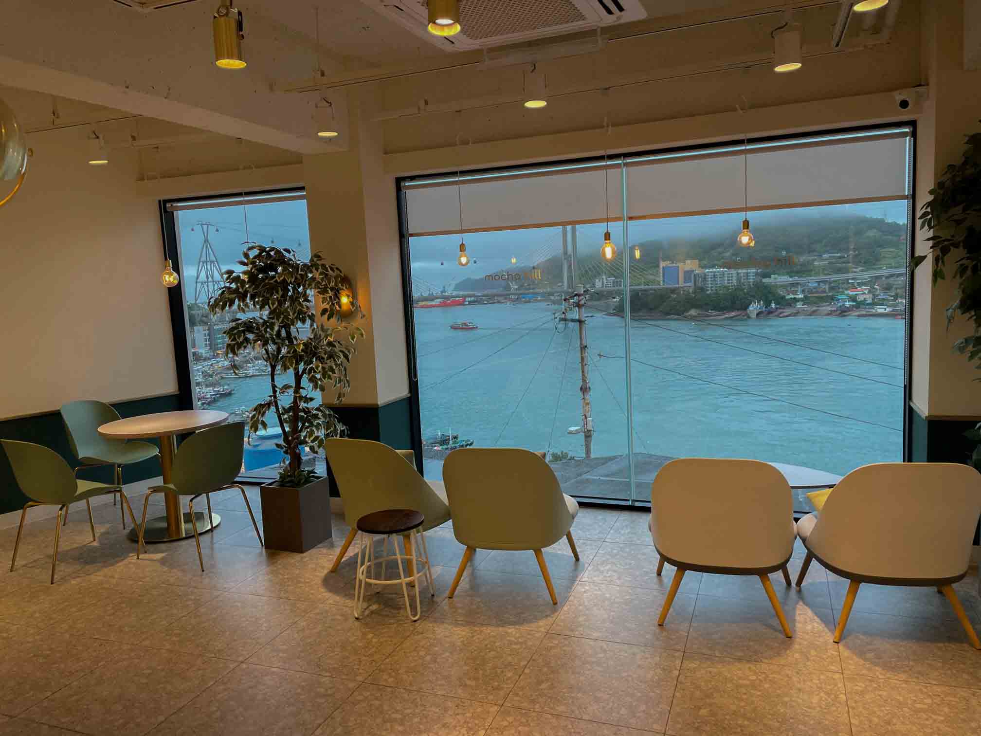 여수 오션뷰 카페 모카힐