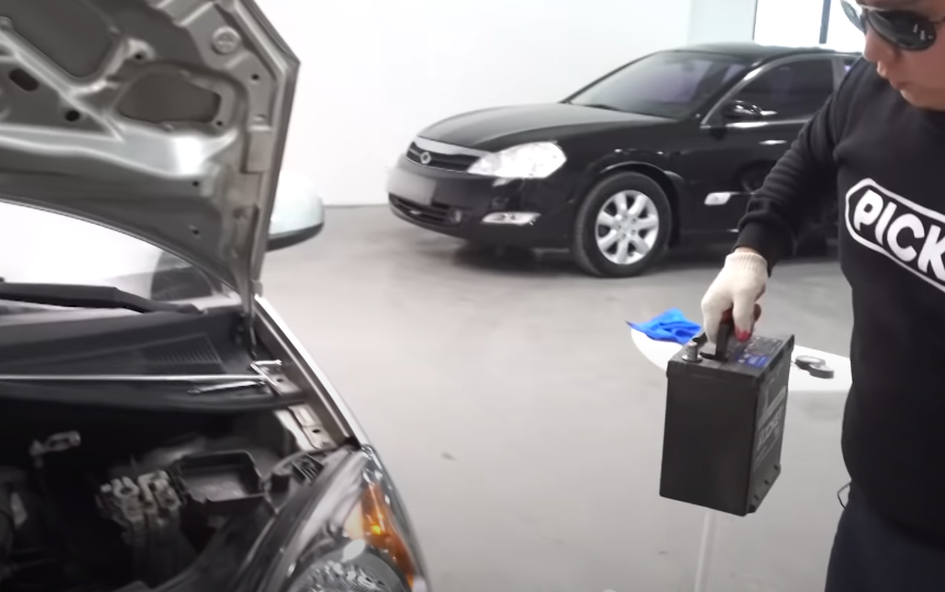 자동차배터리-탈거방법