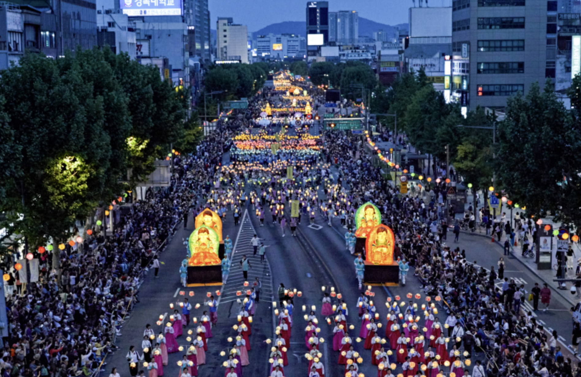 서울 광화문 연등회 전경&amp;#44; 야경