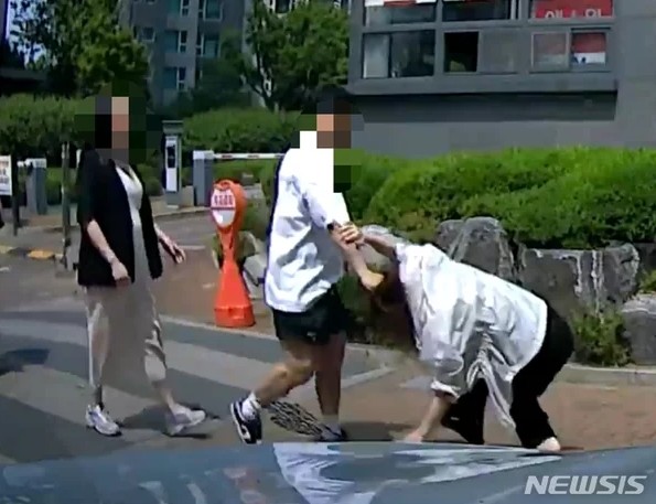 보디빌더 무차별 폭행 사건의 영상 공개