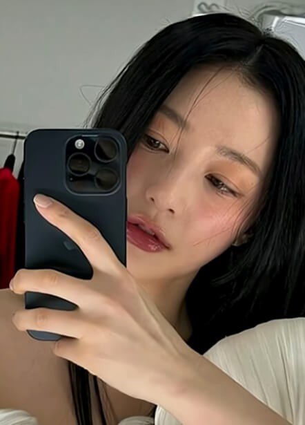 송하윤 셀카