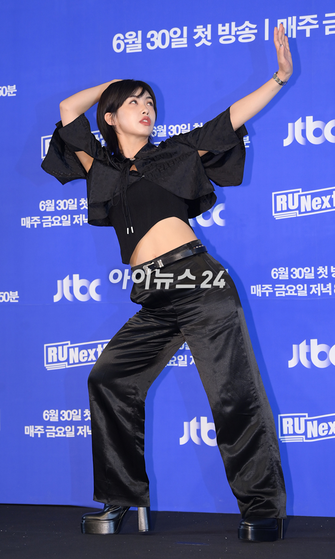 댄서 아이키가 30일 오전 서울 마포구 상암동 스탠포드호텔에서 열린 JTBC 서바이벌 프로그램 &#39;알유넥스트(R U Next?)&#39; 제작발표회에 참석하고 있다. [사진=정소희 기자]