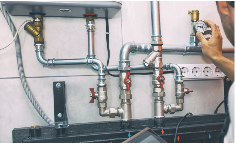 냉난방설비조작원-하는일-업무환경-되는법-학과-전망