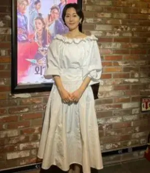 염정아-인스타그램-사진