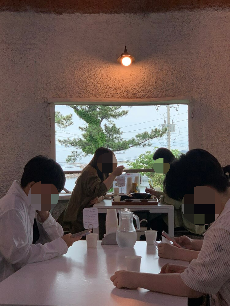 다른 테이블의 창문 뷰