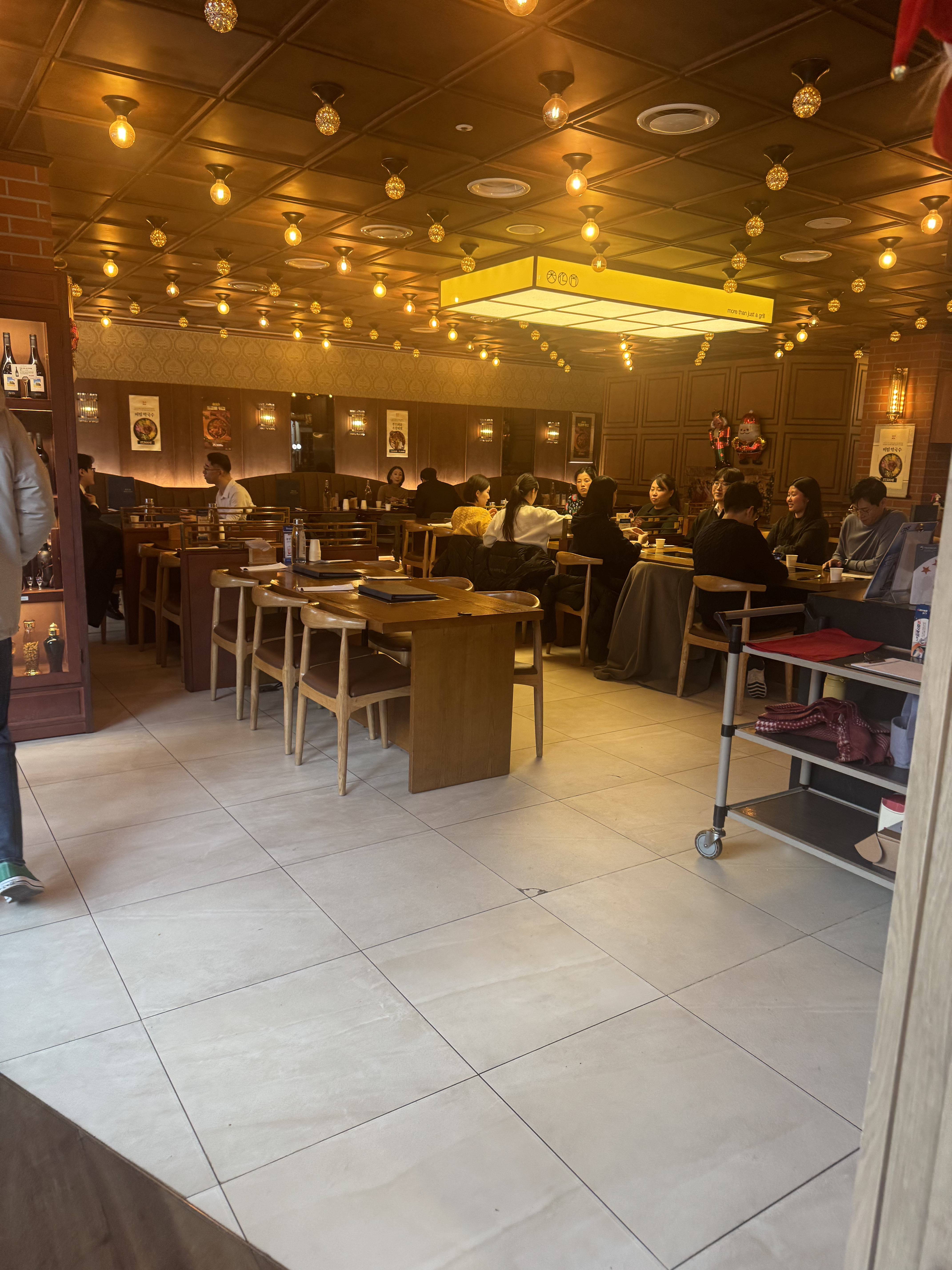 광화문석갈비 내부