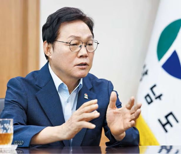 박완수 경찰 조사 13시간｜공직선거법 위반 혐의&middot;딥페이크&middot;관권선거 의혹&middot;경남도 반박&middot;사퇴 요구