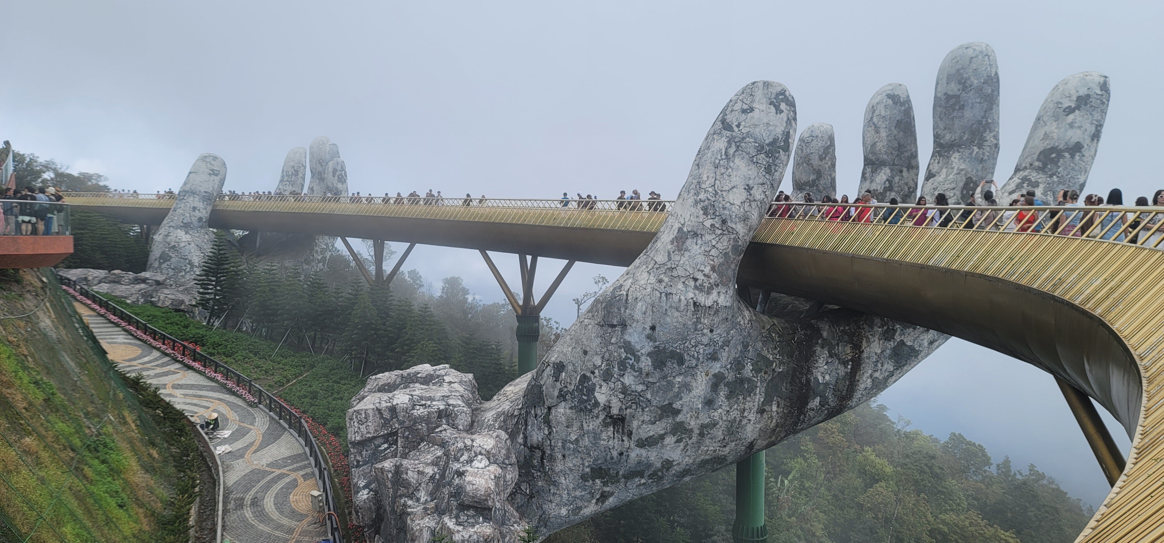 다낭추천여행지바나힐골든브릿지대성당