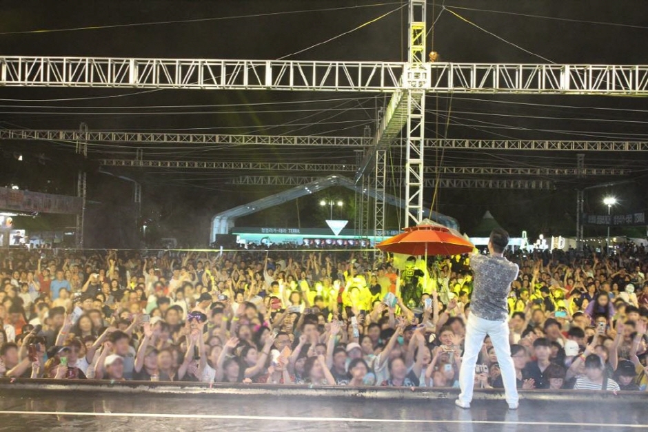 2025 홍천강 별빛 음악 맥주 축제, 여름 밤의 낭만을 마시다! 관련 사진