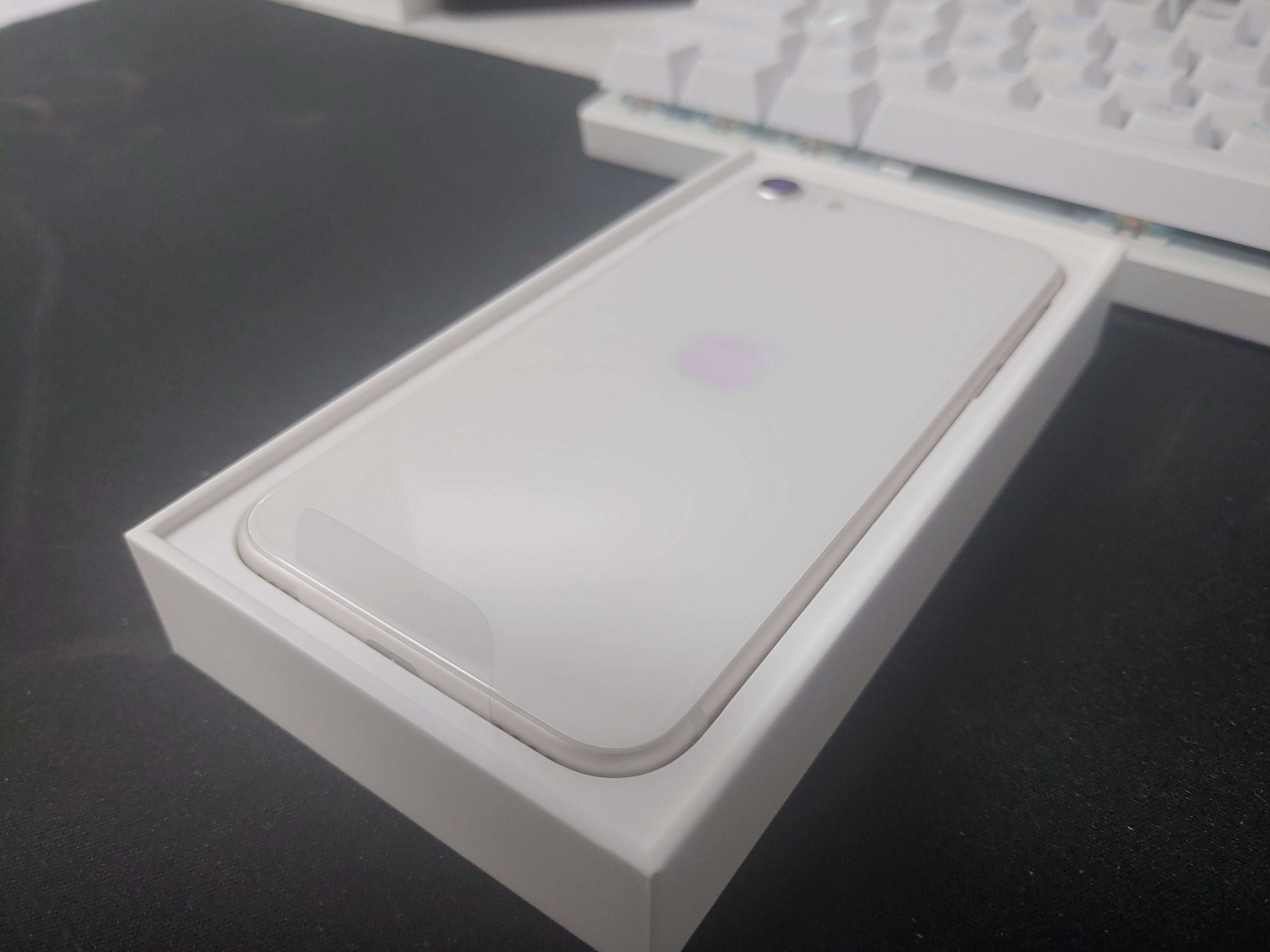 아이폰 SE 3 실물사진