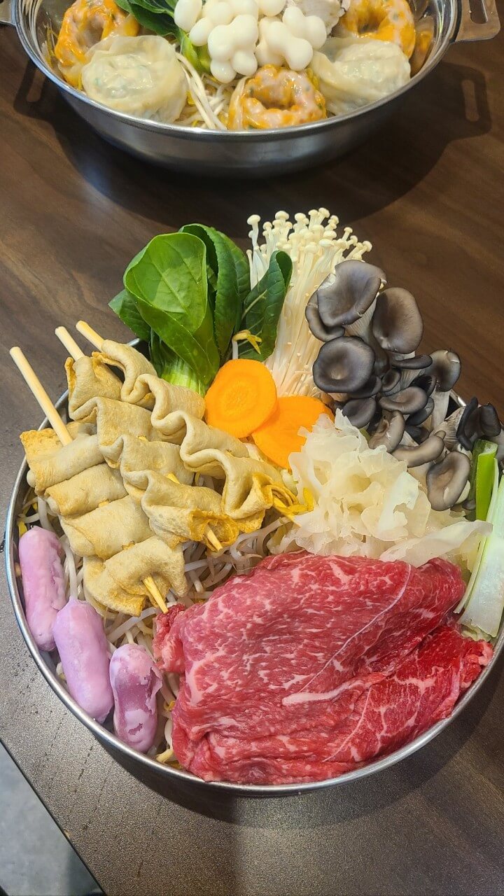 생방송투데이 외국인의 밥상 경기 수원시 굴림만두전골 맛집 행운만두칼국수 생방송투데이 3779회