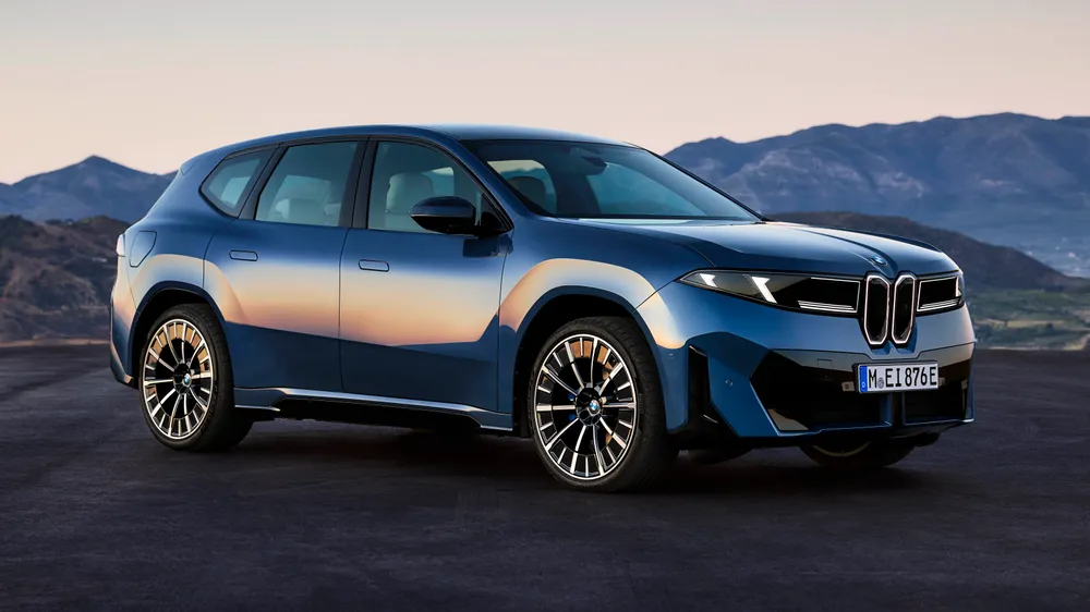 가솔린 X3보다 저렴해진 BMW iX3