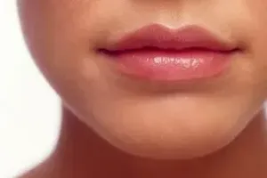 입술