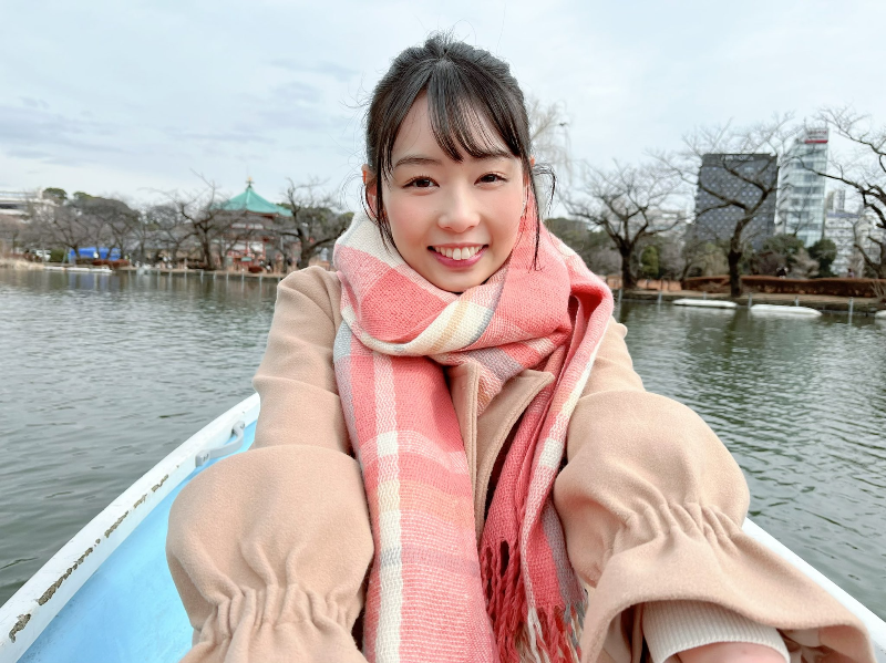 토키타 아미(Ami Tokita)와 호수 위 데이트