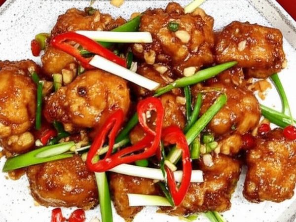 남은 식은 치킨으로 만든 깐풍치킨 모습