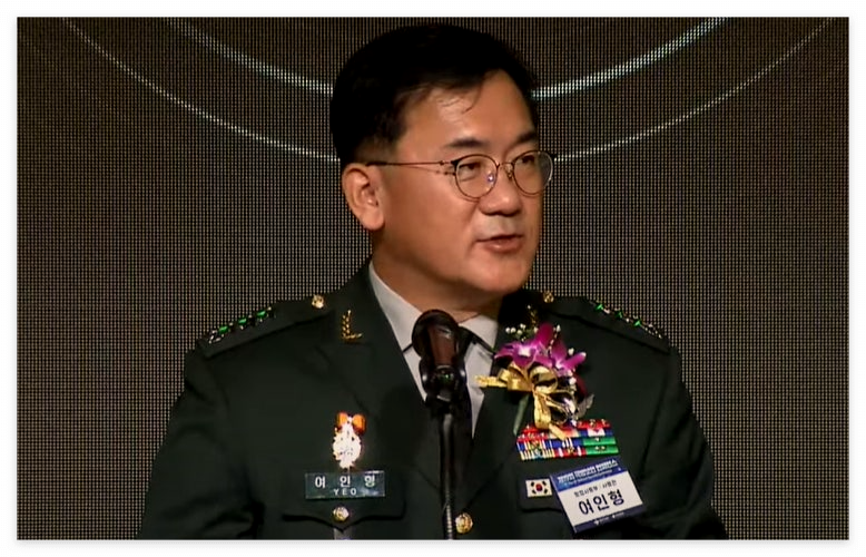 여인형-인터뷰-모습