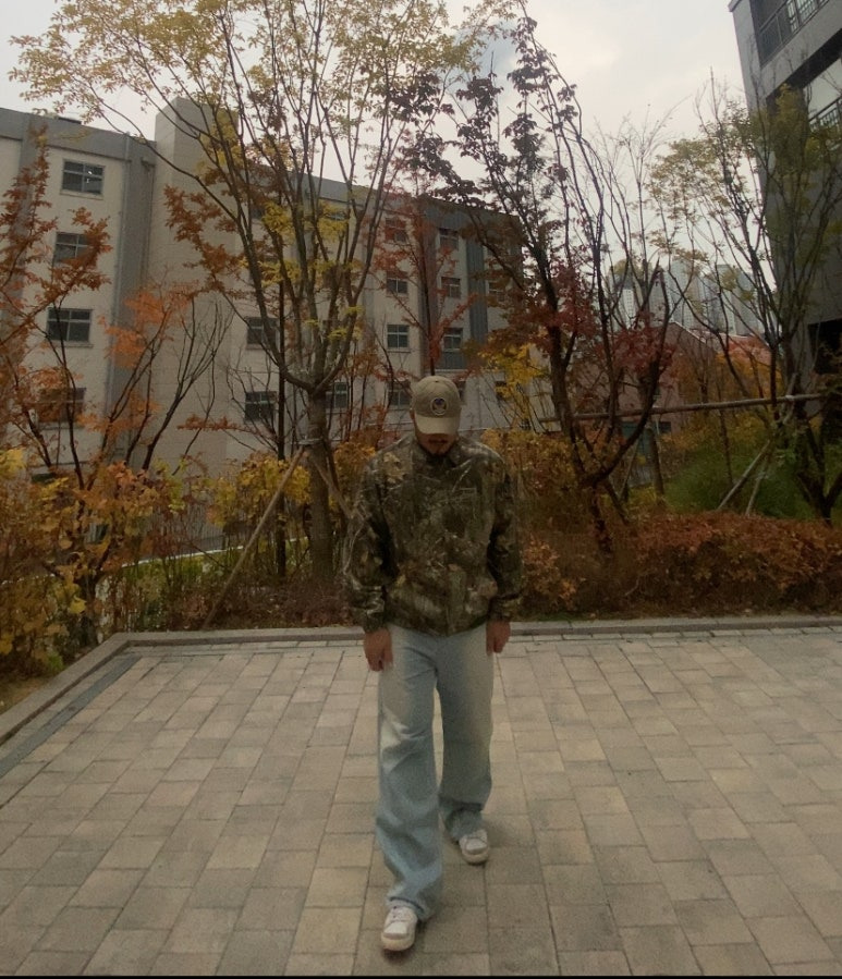 데일리룩('25. 11. 8.)폴로랄프로렌 더블알엘 가먼트다잉 트윌볼캡, 디스이스네버댓 리얼트리재킷, 무신사스탠다드 티셔츠, 에러스익셉티드 와이드데님팬츠, 나이키 블레이저 로우77