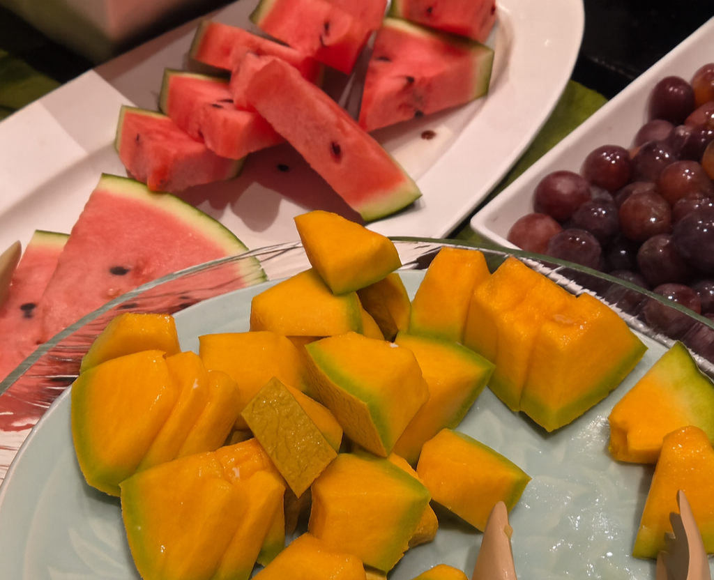 노보리베츠 다이이치 타키모토칸 석식뷔페, 유바리 멜론, 수박, 포도 등 신선한 과일 무제한