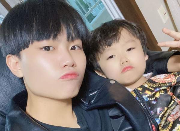 황민호 엄마 뇌종양 형 황민우 아버지