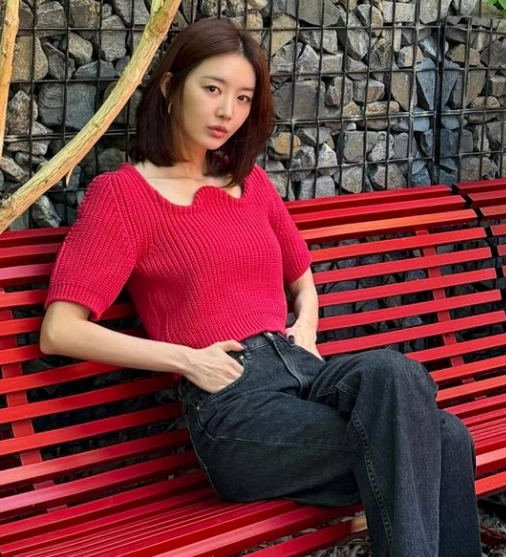 장희진 프로필 나이 고향 학력 리즈 인스타