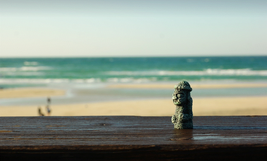 제주도 해변과 돌하르방 미니어처