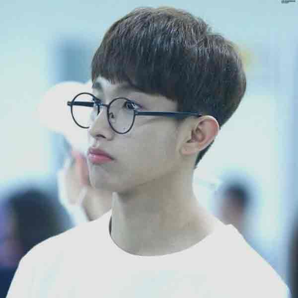 매력넘치는 너드남 이미지