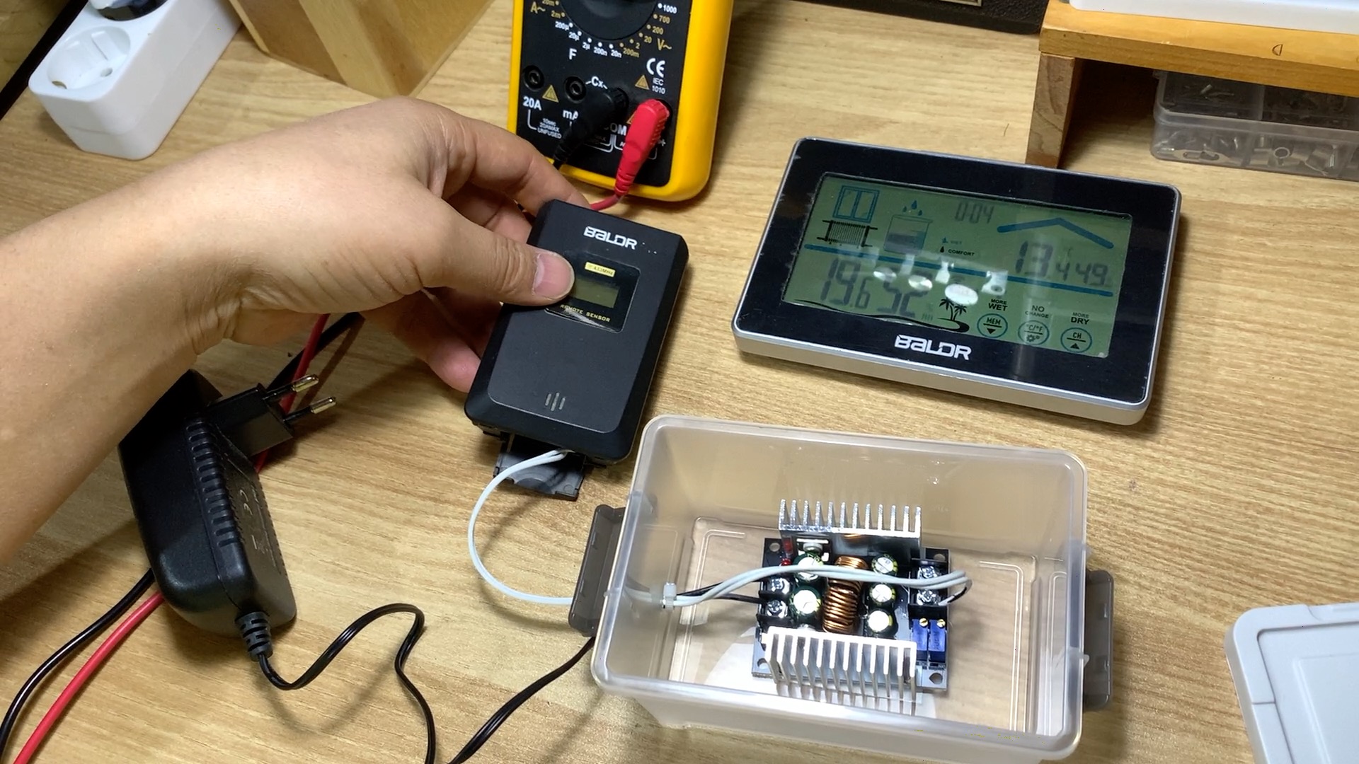 케이스에 넣어 사용