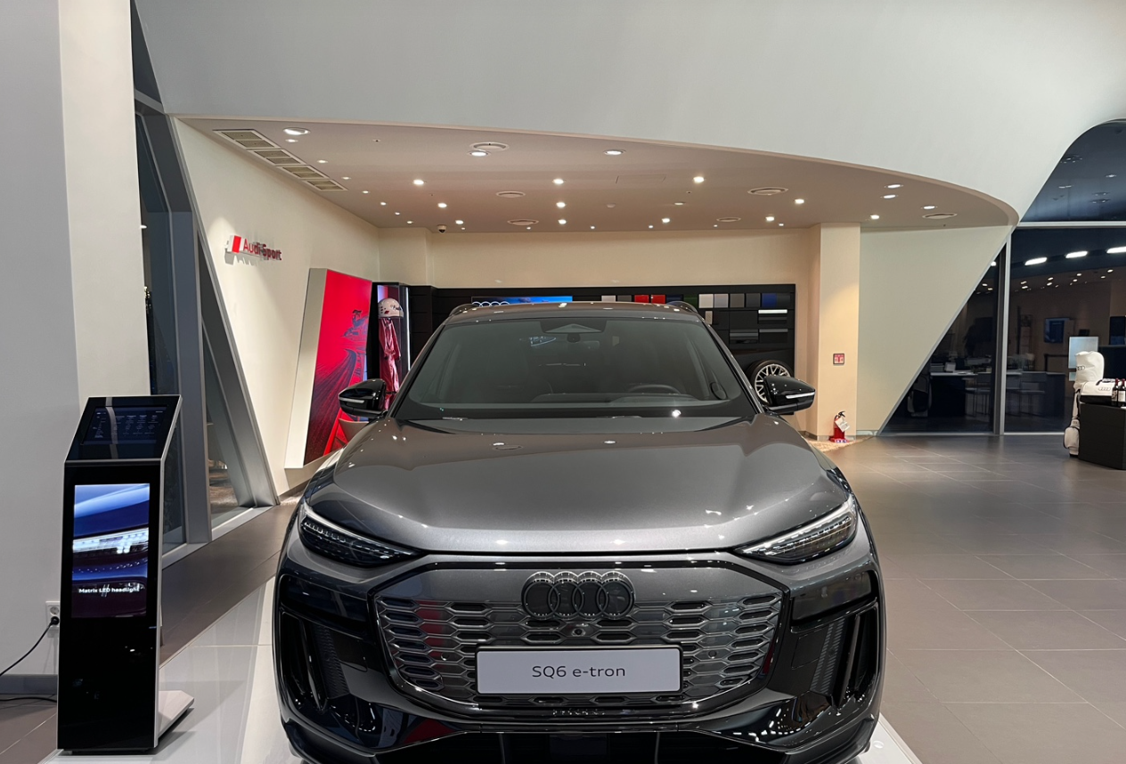 아우디 SQ6 사진