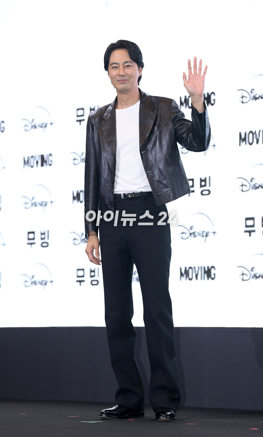 배우 조인성이 3일 오후 서울 강남구 그랜드 인터컨티넨탈 서울 파르나스에서 진행된 디즈니+ 새 오리지널 시리즈 &#39;무빙&#39; 제작발표회에 참석하고 있다. [사진=정소희 기자]
