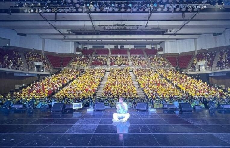 박서진 팬과 찍은 사진