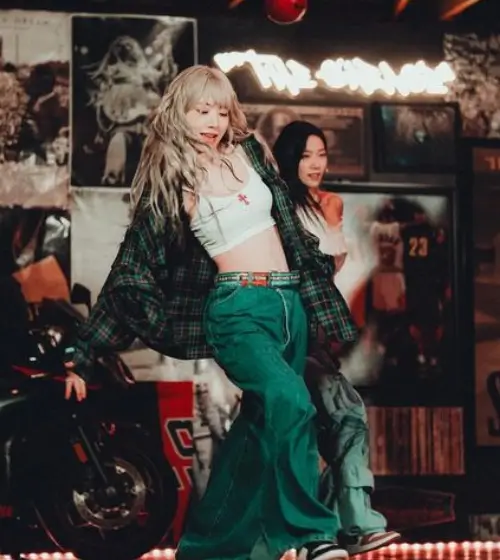 르세라핌 LE SSERAFIM 멤버프로필 본명 국적 나이 키 혈액형 MBTI 쏘스뮤직 하이브