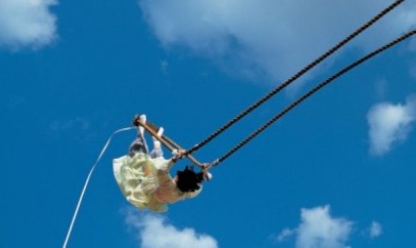 과거춘향제공연에서 그네타기 장면