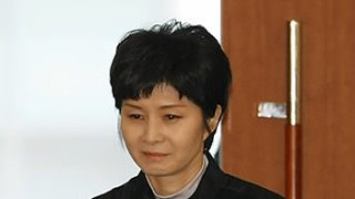 칼기 폭파 사건 자작극 음모론