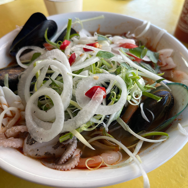 용산역 근처 맛집 추천 소고기 점심 아이파크몰 용리단길 카츠신보 버뮤다삼각지 948kitchen Blue 도야집 쏭타이치앙마이 신류 효뜨 사이드쇼 데이릿 최가네 숯불구이