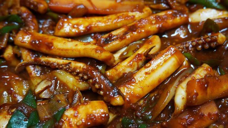 오징어 볶음 음식 사진