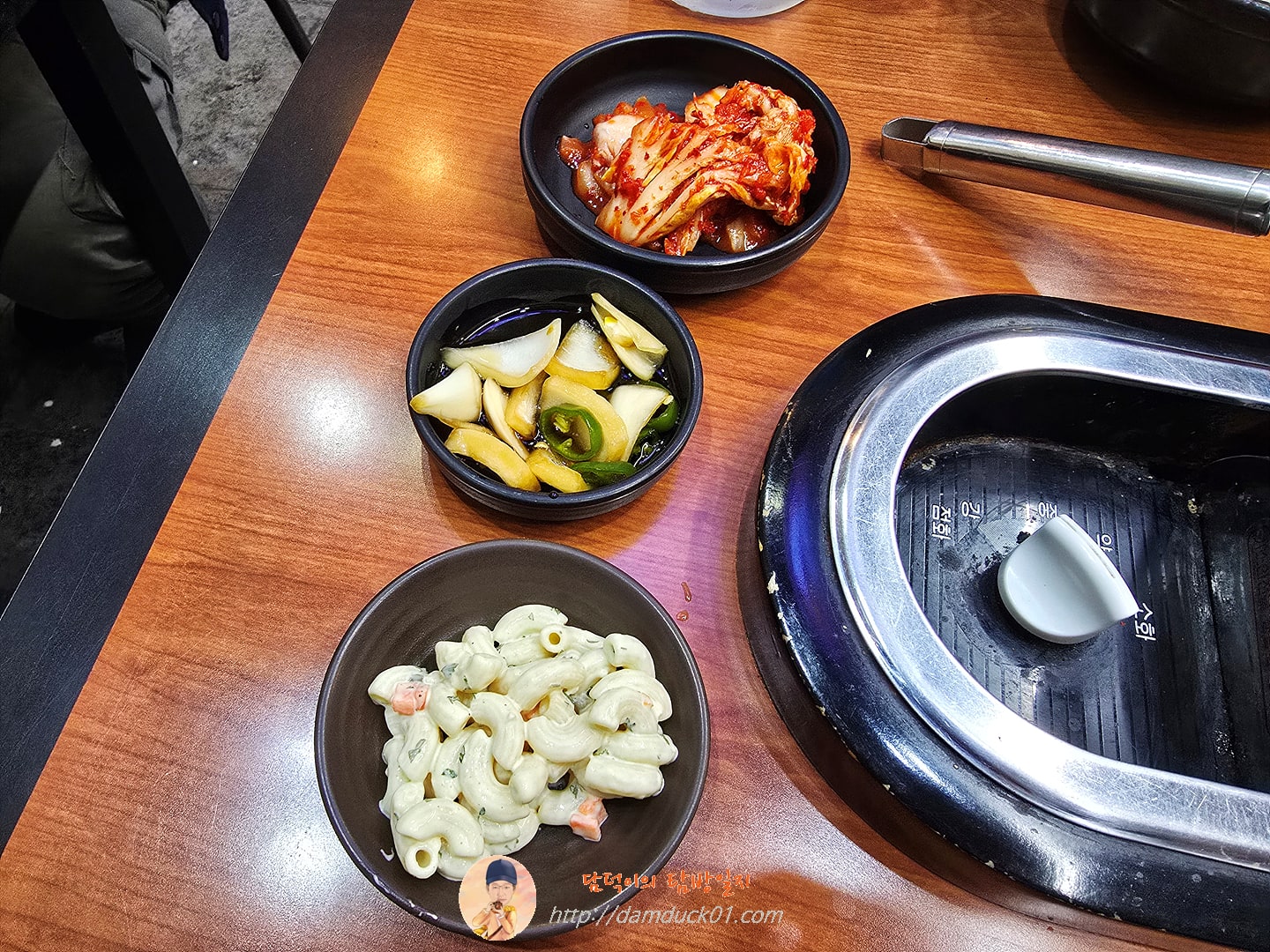 킹콩부대찌개 반찬