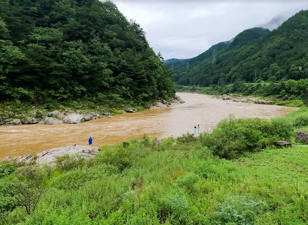 내린천 계곡